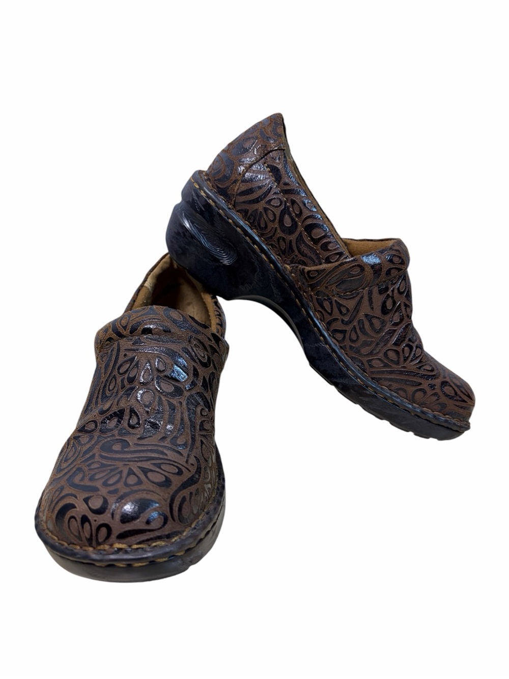B.O.C. Born Concept Brown Leather Floral Slip-On Clogs Women’s 8